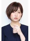 耳かけショートボブ