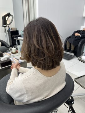 ザザ ZA/ZA 茗荷谷 大人のレイヤー/ミディアム/茗荷谷/白髪ぼかし