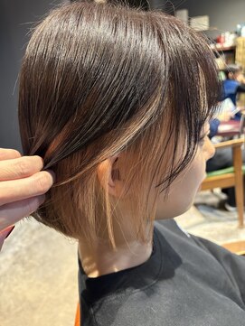 インス(ensue) 30代40代◎イヤリングカラーボブ×大人レイヤー小顔見せ