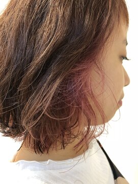 レーヴ(Reve) ピンクインナーカラー×ウェーブボブ【レーヴ】