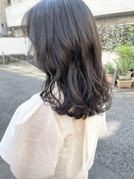 アンサム 三軒茶屋(UNSOME) アッシュカラー/ミディアムヘア/豊岡