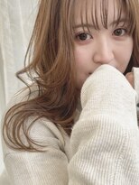 ツイギー 伊賀上ビル店(TWiGGY) ミルクティーベージュ、シースルーな前髪が可愛いミディアム