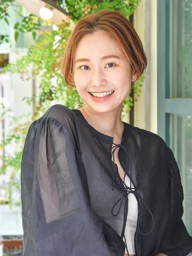 ロアー ヘアー マックイーン 流山おおたかの森店(RAWR hair McQueen) 【RAWR】前下がり_ハンサムショート_センターパート