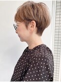 【なかじま ひびき】ハイトーンベージュ×大人マッシュショート