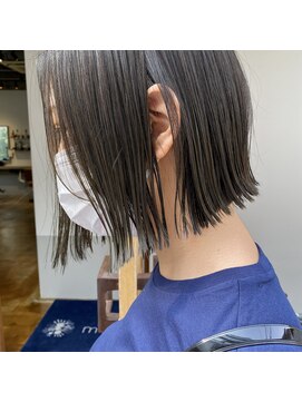 ヘアメイク マージ(hair make merge) 《東住吉区/デザインカラー》コンパクト切りっぱなしボブ