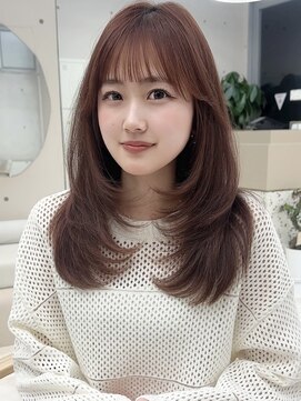 ビュー フクオカ(VIEW FUKUOKA) 小顔美人レイヤーカット×ナチュラルグレージュ30代40代50代