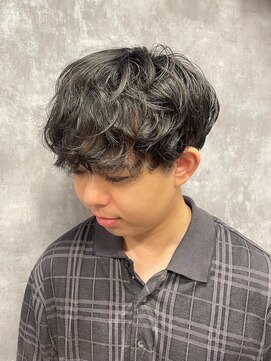 ナナシ(nanac) 柔らかい印象になるシャドウパーマ