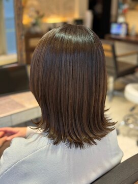 ヘアリゾート粋 ティガ 池袋店(tiga) 質感再生カラー/ブラウンベージュ/外はねミディ