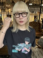 トレンチ(TRENCH)&nbsp;マッシュレイヤー　レイヤーカット　ブリーチ