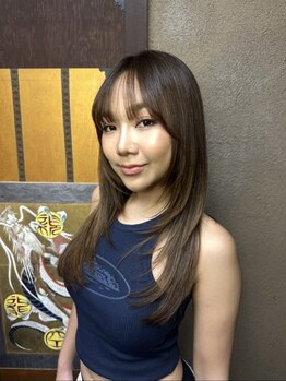 ボリューム(VOLUME)の写真/流行りの"顔周りレイヤーカット"で、小顔見せが叶う◎表情を明るく見せるデザインを。