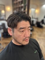 アンカー(ANCHOR)&nbsp;大人の色気を引き出す、ナチュラルセンターパートショート