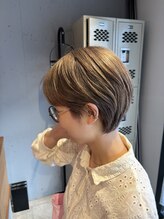 ロミー(Romy)&nbsp;ハイトーンショート