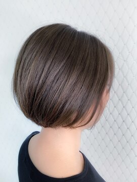 ファブ 銀座(fav) 20代30代40代艶髪美髪 ハイライトシルバーグレージュ