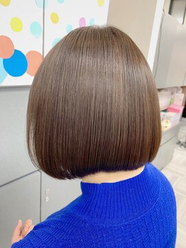 美容室 ケン(KEN) 《60代》ミニボブでコンパクトなツヤ髪に改善