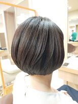 ヘアサロンアンドヘアメイクディー(hair salon hair make D)&nbsp;仙台D　前下がり丸みグラデーションボブ秋カラーstyle