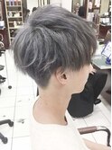 イメチェンくびれショートカット グレージュカラー20代/30代40代