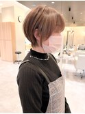 丸みショートボブ/ハイライト/ベージュ/グレージュ
