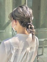 ディア(.eer) *Oo* ミルクティーアッシュ × 編み込み × 編みおろし *oO*