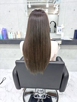 エンディアリング 東銀座(Endearing) 黒髪/グレーベージュ/レイヤーロング/前髪パーマ/銀座/東銀座