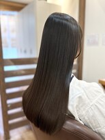 フリージア(freesia) 艶髪ロング/30代40代50代/髪質改善トリートメント