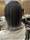 宇都宮美容室 切りっぱなしボブ バレイヤージュ シルバー