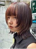 顔周りレイヤーカットくびれヘアミルクティーベージュカラー