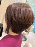 ふわっと軽いショートボブスタイル