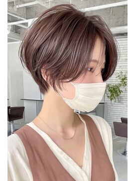 リアン アオヤマ(Liun Aoyama) 前下がりショート