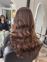 ロア 熊本(LOA)&nbsp;コテ巻き風パーマ　大きめ高め