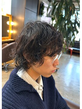 ビハインドザカーテン(BEHIND THE CURTAIN) メンズウルフ【外国人風癖毛パーマ】