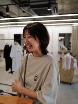 ダカー(dakah)&nbsp;ミディアムっぽいクビレショート