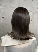 透明感たっぷりのアッシュグレー