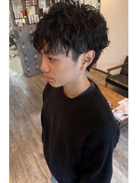 トルヴェ(Toruve) ◇2026年　まだまだ人気　メンズスパイラルパーマ