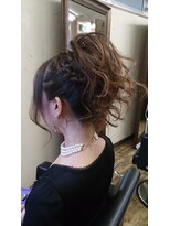 ヘアーアンドメイク アール(hair&make R) 編み込みサイドアップ