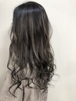 モ ディープ 泰夢(mo’Deep 泰夢)&nbsp;シルキーベージュ×バレイヤージュ