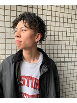 ネクサスアンドコー 錦糸町店(NEXUS&Co.)&nbsp;スパイラルパーマ×センターパート[錦糸町]<理容室>