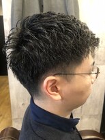 ブロートーキョー(BroTokyo)&nbsp;MEN'Sアッシュブラックツーブロ風ビジネスパーマ
