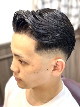 ミリオンバックス 上野(Million Bucks) 7:3スキンフェード<理容室>[メンズ/上野]