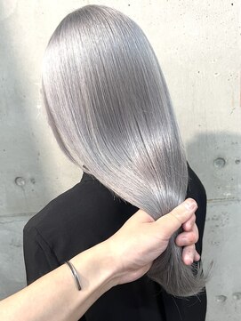 ラニヘアサロン(lani hair salon) シルバーカラー/グレーカラー/ハイトーン/ケアブリーチ/レイヤー