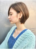 簡単スタイリングくびれショートボブヘア前髪ありつや髪顔まわり