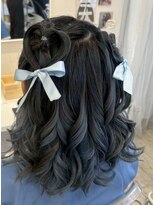 ヘアメイクアンドセットサロン リッコ(Hair make&set salon Ricco)&nbsp;推し活におすすて！ハーフツイン♪