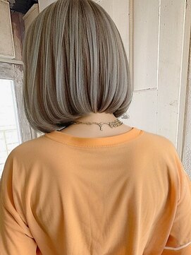 エノア 青山(ENORE) ブリーチ/ダブルカラー/グラデーションカラー/インナーカラー