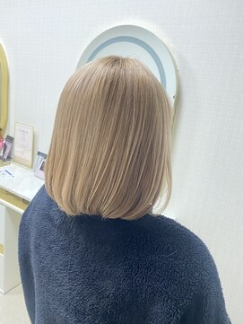 グランデ(grande) ハイトーン/ベージュ/ワンレンボブ/ミディアム/イルミナカラー