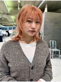 オレンジウルフカット顔まわりレイヤーブリーチカラーハイトーン