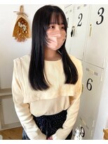 メルク ユニ(merc.uni) 顔周りレイヤー似合わせカット