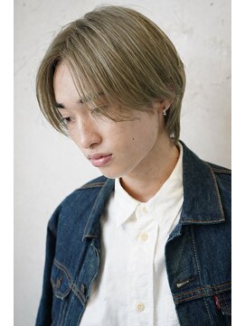 メンズヘア専門MA-IKI本厚木髪と頭皮改善サロン【4月16日 NEWOPEN(予定)】 ハイトーンセンターパート メンズ / メイキー本厚木