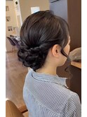 シンプルなシニヨンセットデザイン！