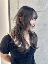 シン 原宿(Qin)&nbsp;グレージュ/ハッシュカット/ケアブリーチ/ダブルカラー/レイヤー