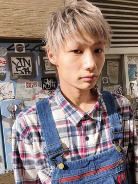 ジゼル(gisele) シルバーマッシュショート