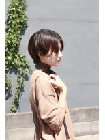ホワイトルーム(White Room) センターパートのマッシュショート♪